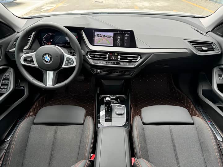 Фото 10 - BMW 2 Series