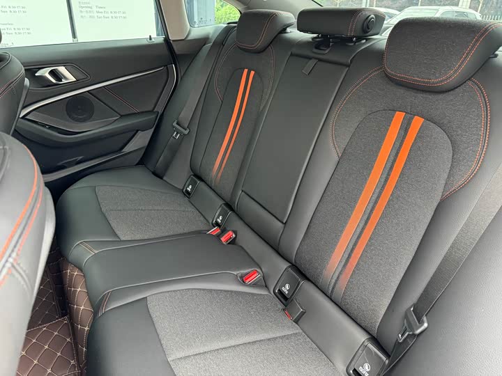 Фото 19 - BMW 2 Series