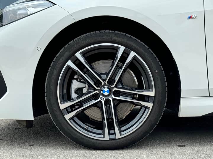 Фото 23 - BMW 2 Series