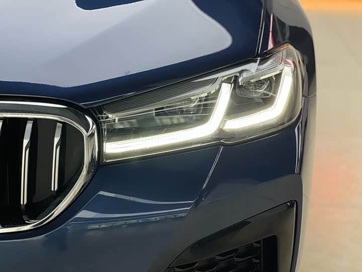 Фото 15 - BMW 5 Series