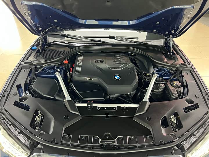 Фото 21 - BMW 5 Series