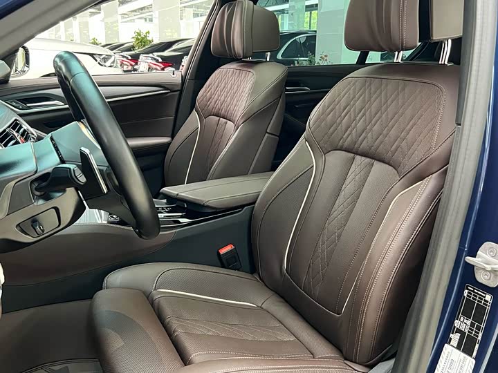 Фото 8 - BMW 5 Series