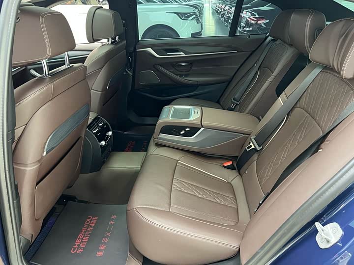 Фото 9 - BMW 5 Series