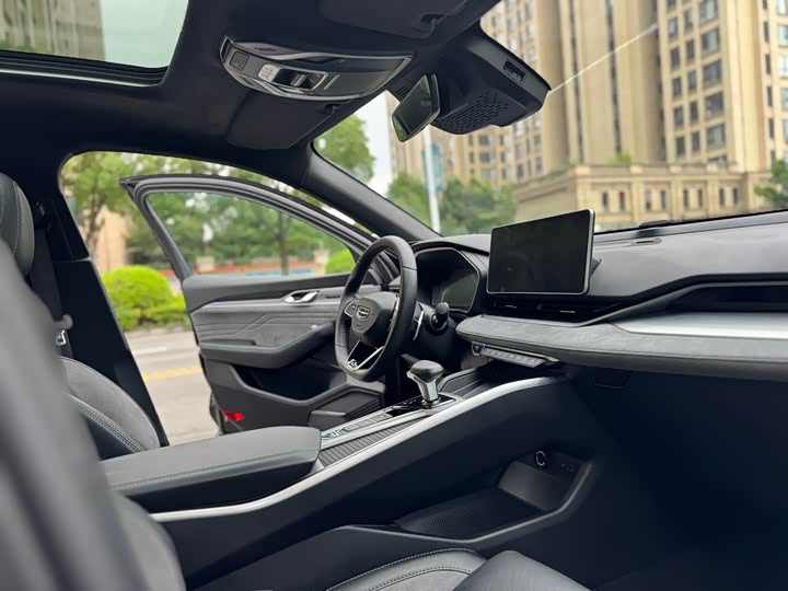 Фото 7 - Geely Preface