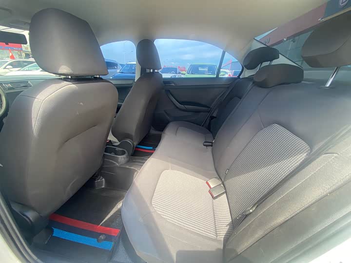 Фото 8 - Volkswagen Santana