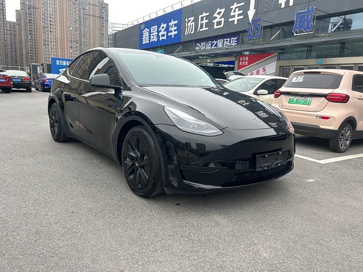 Фото 3 - Tesla Model Y