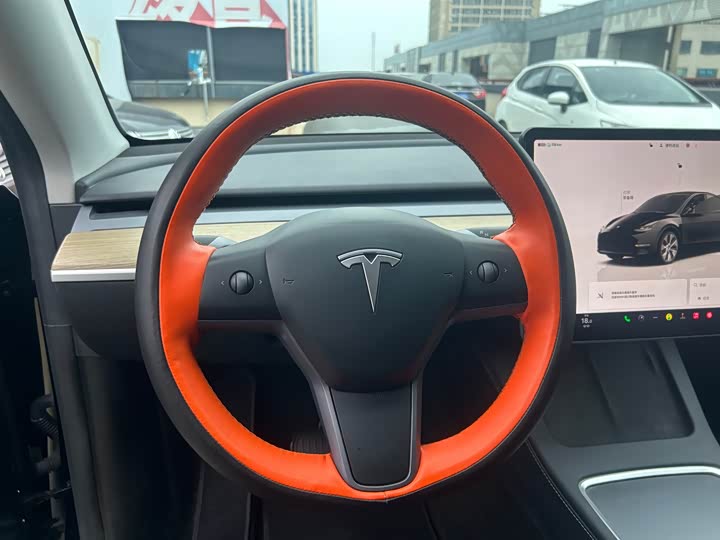 Фото 6 - Tesla Model Y
