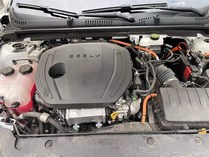 Фото 20 - Geely Galaxy L6