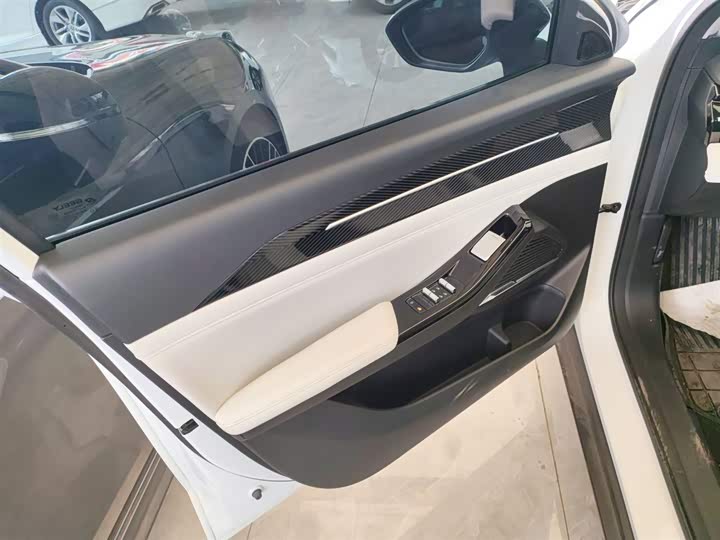 Фото 28 - Geely Galaxy L6