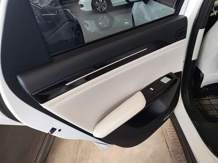 Фото 29 - Geely Galaxy L6