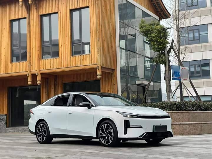 Фото 4 - Geely Galaxy L6