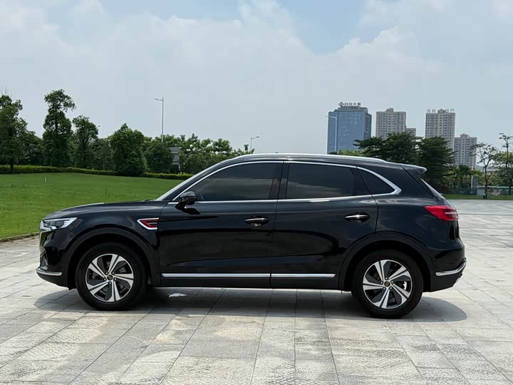 Фото 5 - Hongqi HS5