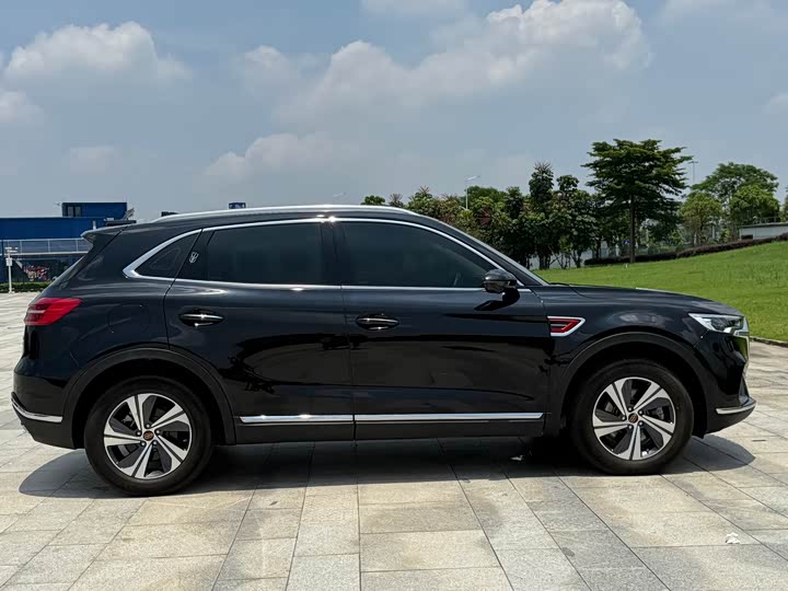 Фото 6 - Hongqi HS5