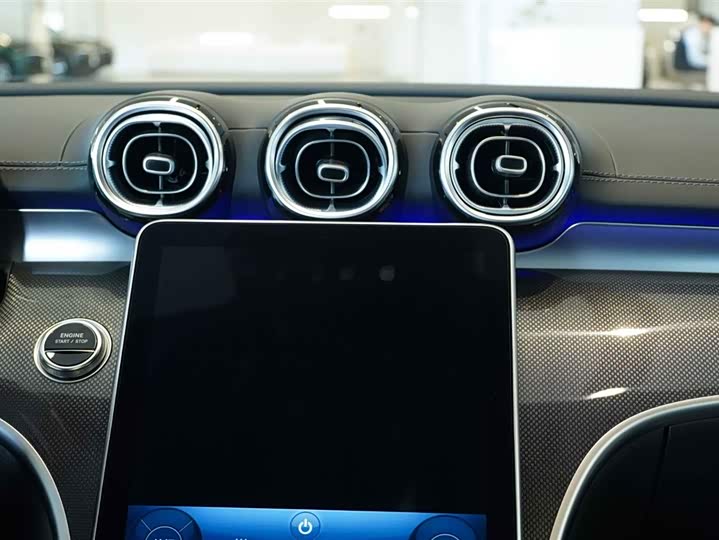 Фото 18 - Mercedes-Benz C-Class Hybrid