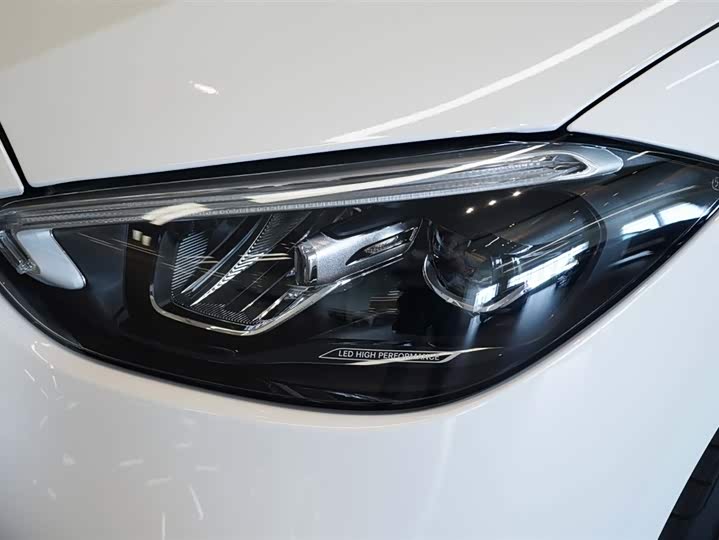 Фото 9 - Mercedes-Benz C-Class Hybrid