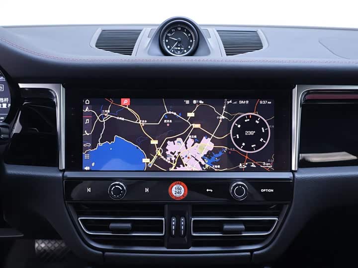 Фото 11 - Porsche Macan