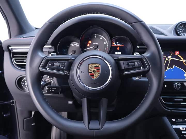 Фото 17 - Porsche Macan