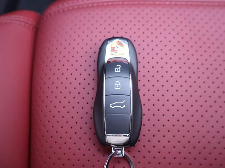 Фото 26 - Porsche Macan