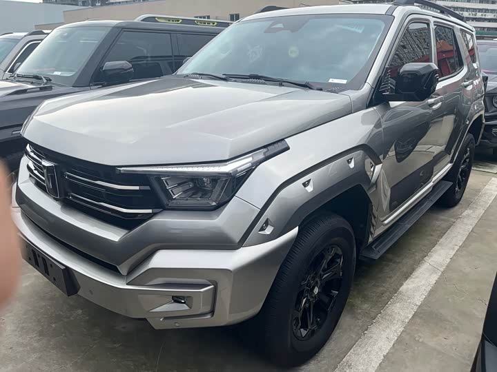 Фото 1 - Tank 400 Hybrid