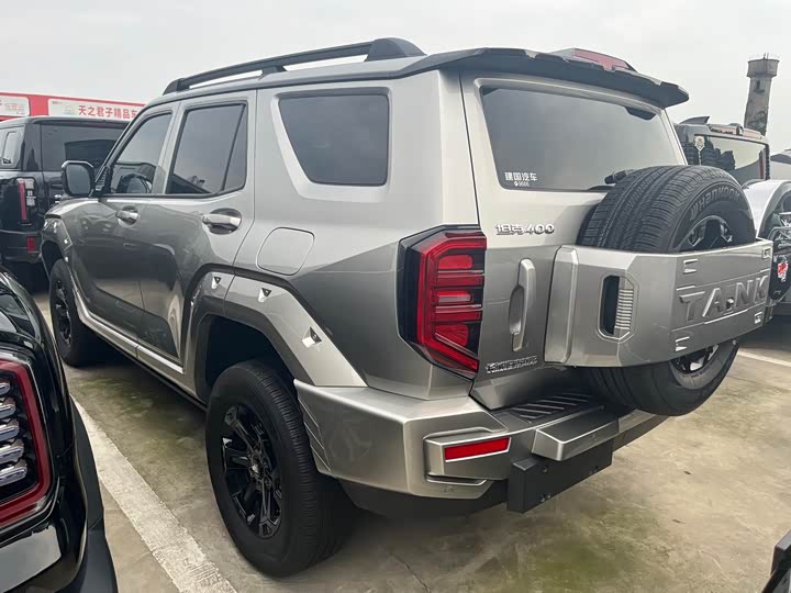 Фото 14 - Tank 400 Hybrid