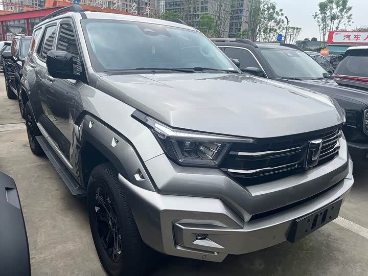 Фото 3 - Tank 400 Hybrid