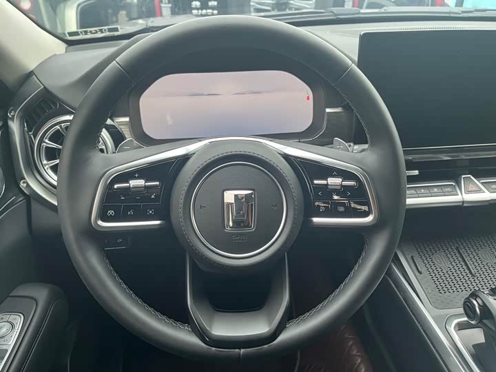 Фото 8 - Tank 400 Hybrid