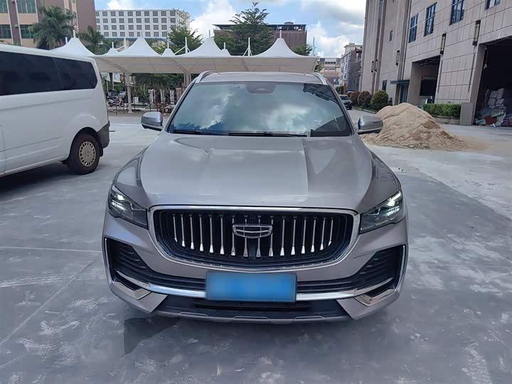 Фото 3 - Geely Monjaro