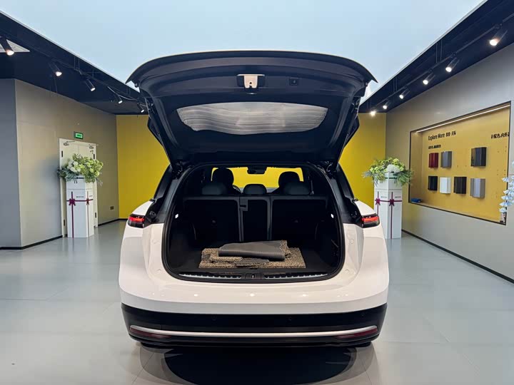 Фото 17 - Nio ES6