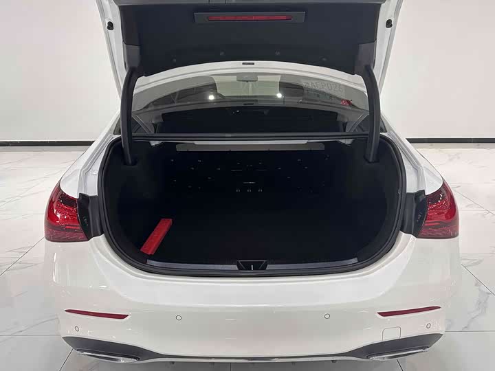 Фото 10 - Mercedes-Benz A-Class