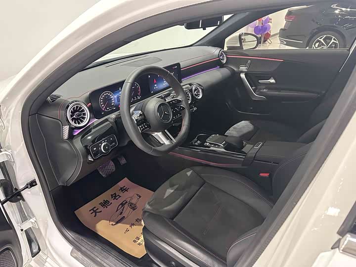 Фото 5 - Mercedes-Benz A-Class