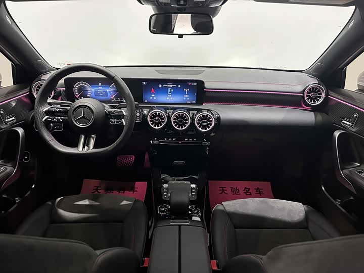 Фото 8 - Mercedes-Benz A-Class