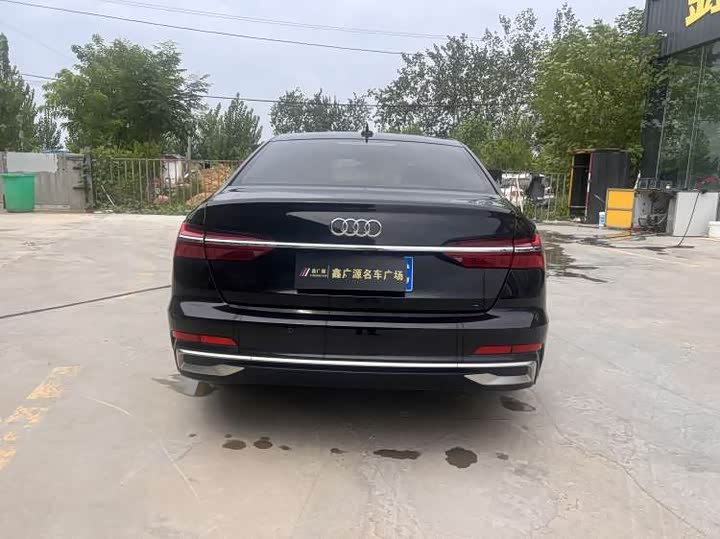 Фото 7 - Audi A6L