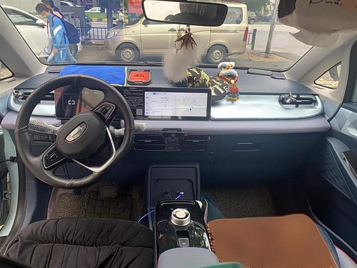 Фото 8 - Geely Geometry E Firefly