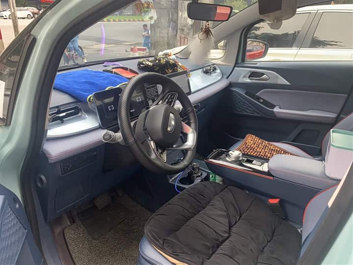 Фото 9 - Geely Geometry E Firefly