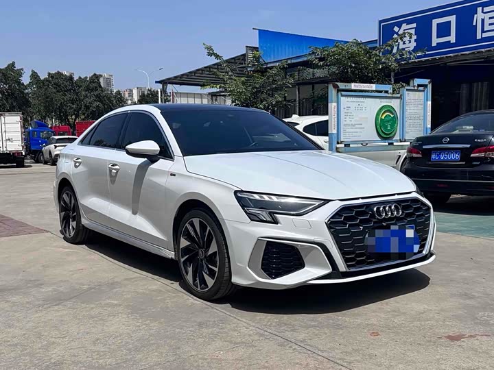 Фото 2 - Audi A3