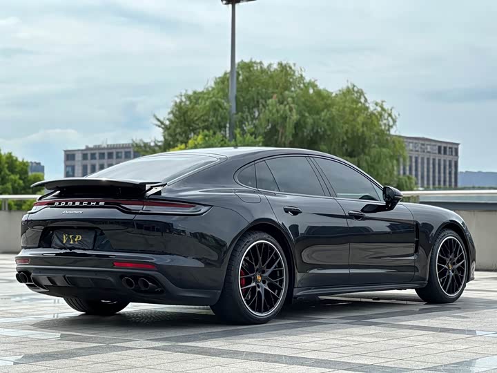 Фото 7 - Porsche Panamera