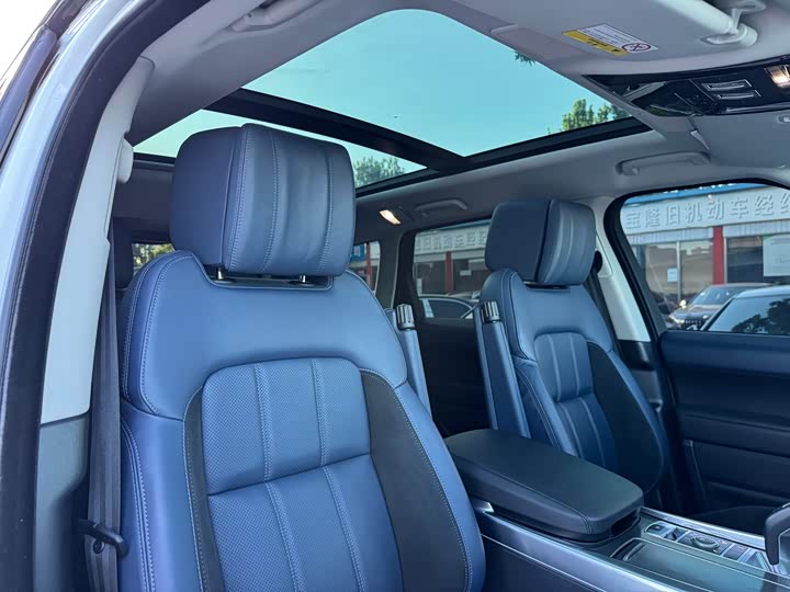 Фото 11 - Land Rover Range Rover Sport