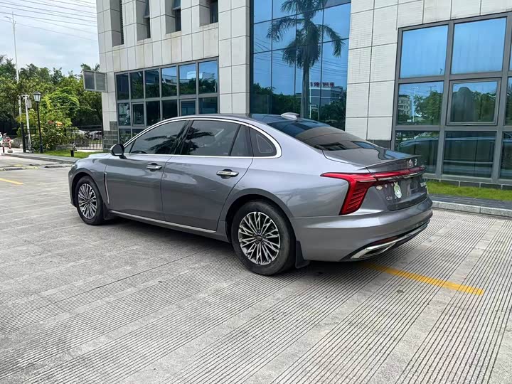 Фото 9 - Hongqi H5