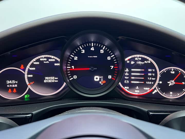 Фото 11 - Porsche Panamera