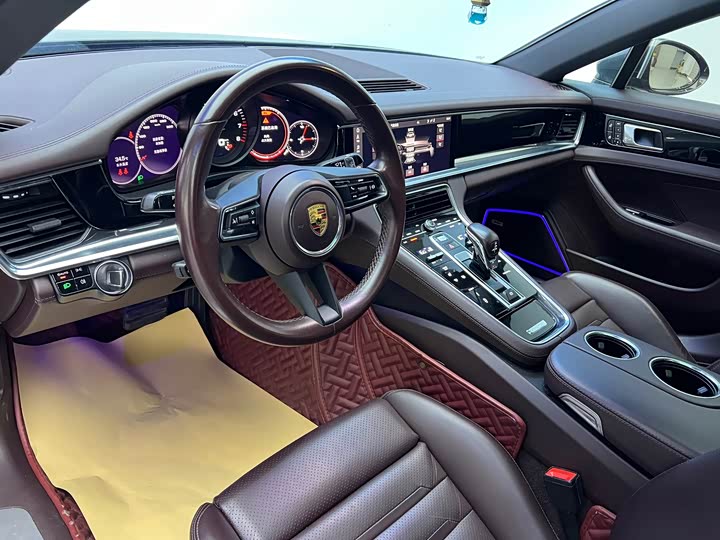 Фото 4 - Porsche Panamera