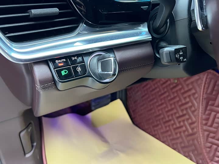 Фото 5 - Porsche Panamera