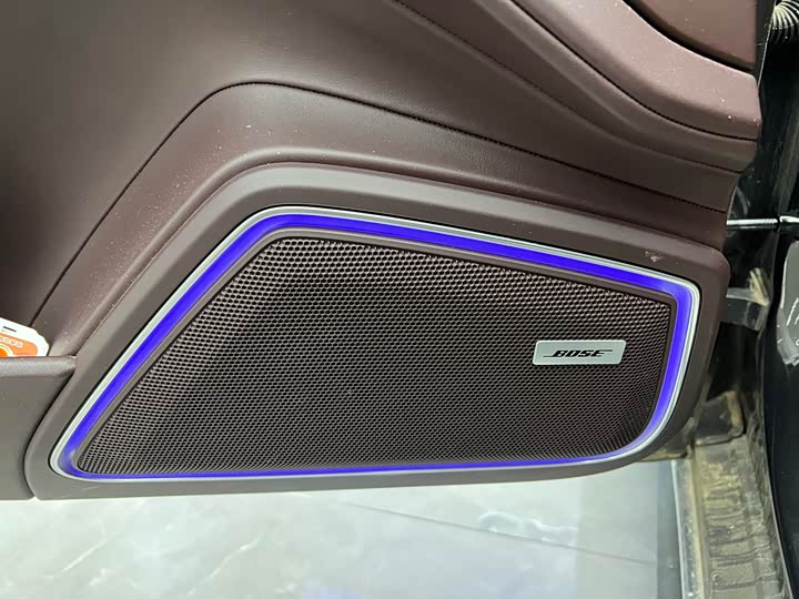 Фото 7 - Porsche Panamera