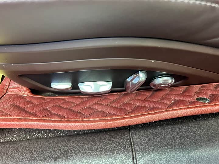 Фото 8 - Porsche Panamera