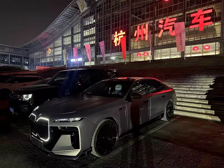 Фото 20 - BMW i7