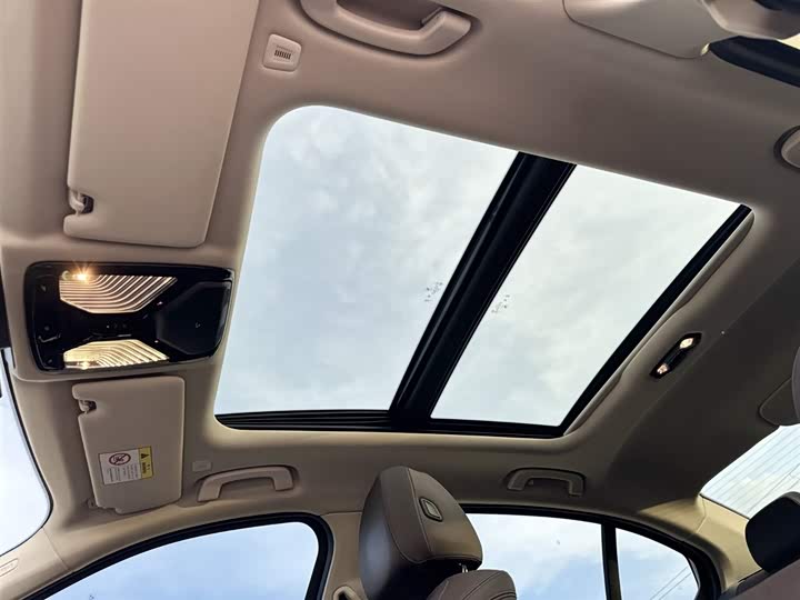 Фото 24 - BMW 3 Series