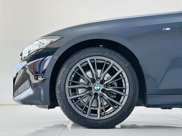 Фото 9 - BMW 3 Series