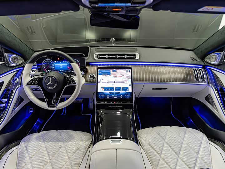 Фото 13 - Mercedes-Benz Maybach S-Class