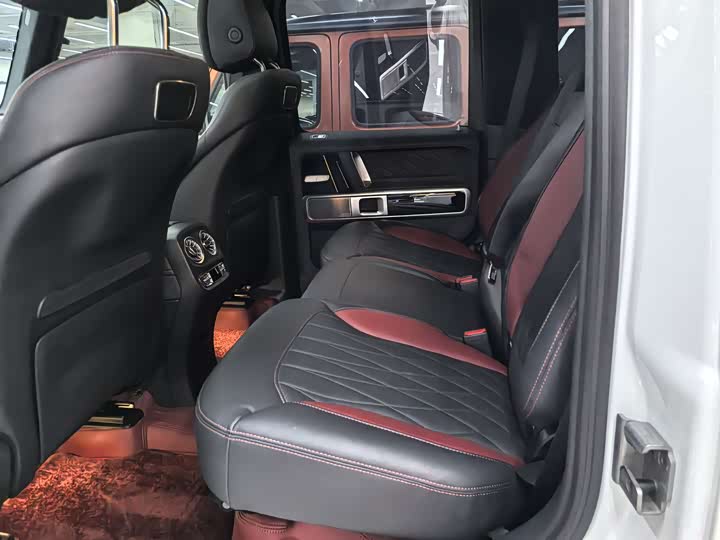 Фото 4 - Mercedes-Benz G-Class AMG