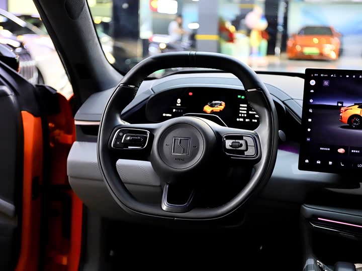 Фото 17 - Zeekr 001