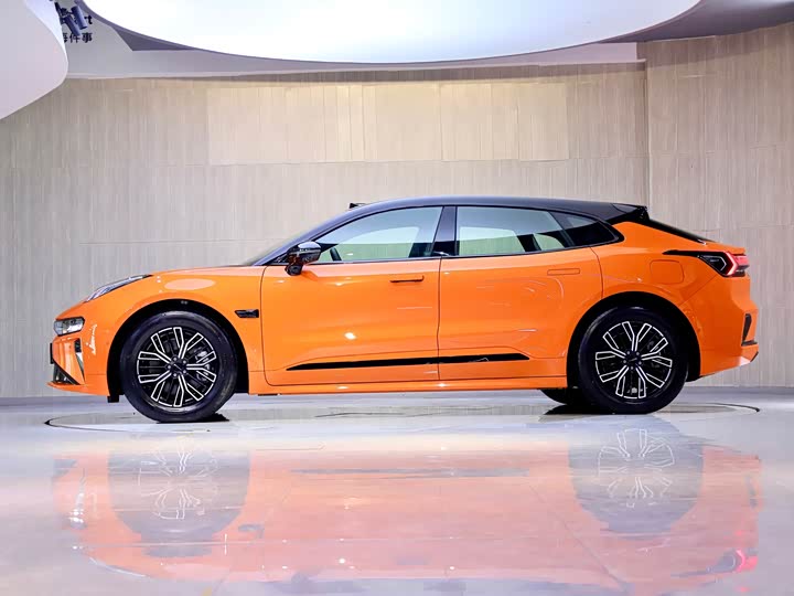 Фото 4 - Zeekr 001